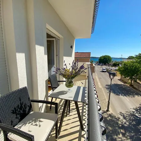 Appartement Dalmatino *