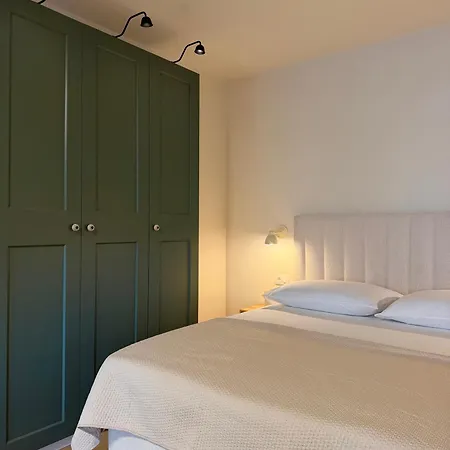 Apartment & Dalmatino *