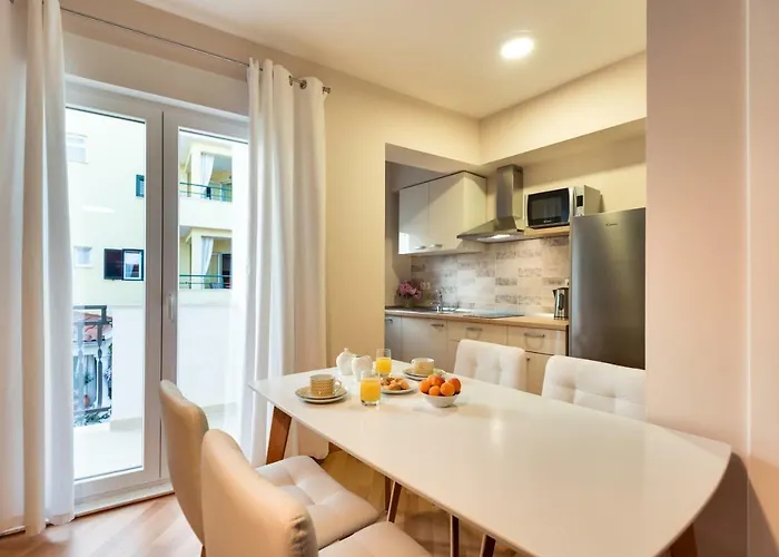 Dalmatino Apartamento *